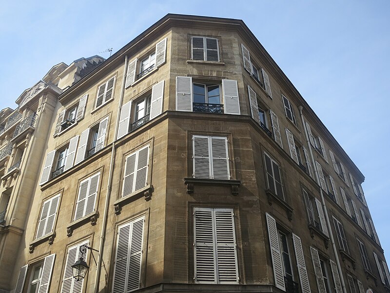 File:Immeuble au 62 rue de la Verrerie.JPG