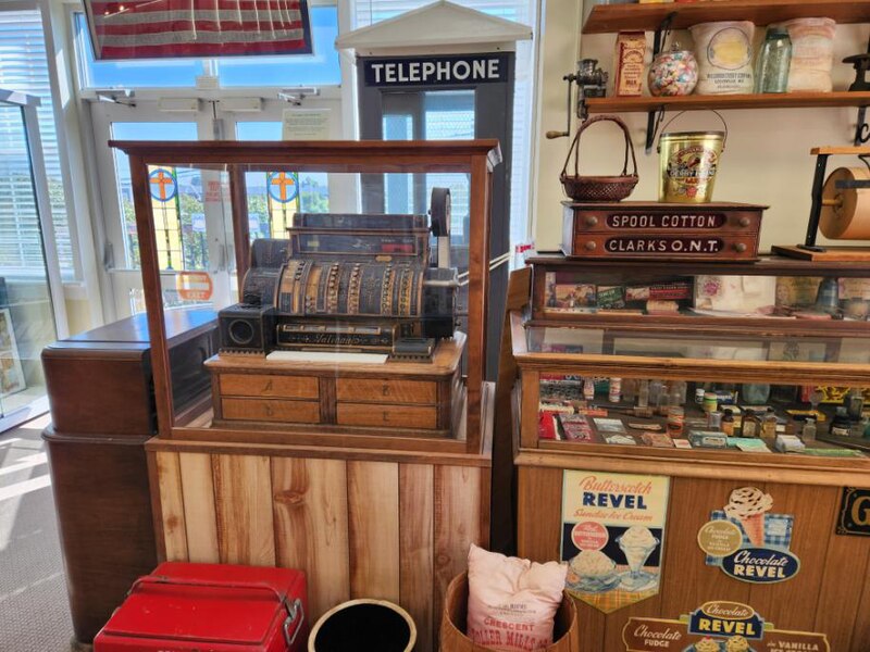 File:Jeffersontown Museum Cash Register.jpg