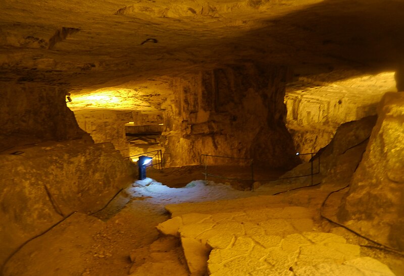 File:Jerusalem Zedekia-Höhle 20.JPG