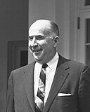 Джон Мичъл, бивш генерален прокурор и президент на CRP до 30 юни 1972 г.