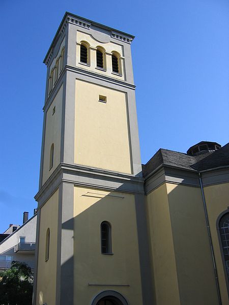 Datei:Köln-Mülheim Friedenskirche.jpg