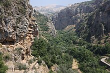 Vue de la vallée de la Qadisha depuis le monastère Saint-Elysée près de Bcharré.