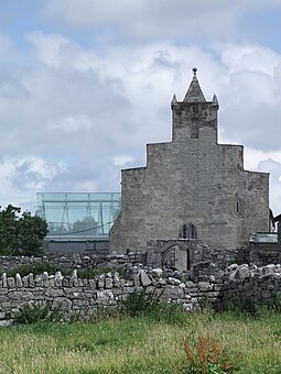 St Fachnan's, Kilfenora Kilfenora cathedral.JPG