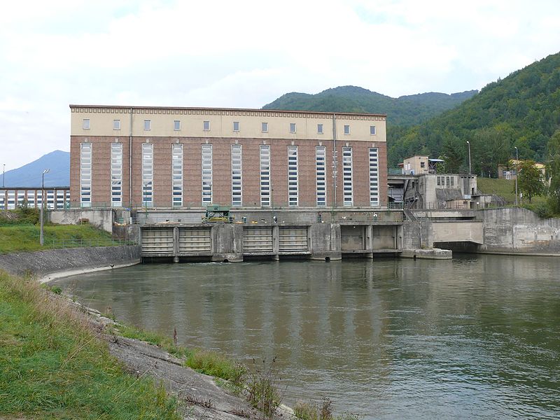 File:Krpelany-Dam-Slovakia-007.jpg