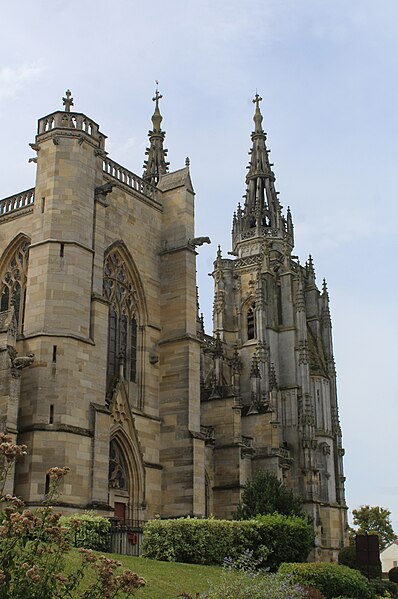 File:L'Épine (Marne), basilica Notre-Dame, the northern side.JPG