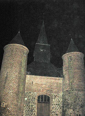 La Bouteille (église fortifiée) 2454.jpg