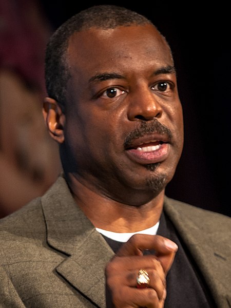 File:Levar Burton, Disney Social Media Moms Conference 2014, 2-crop.jpg