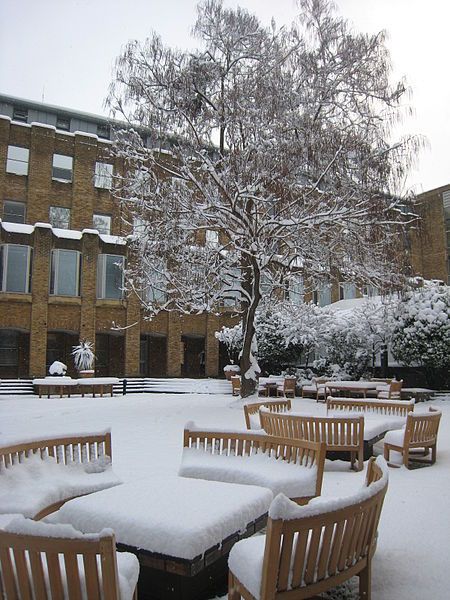 Fail:London_Business_School_Snow_Courtyard.jpg