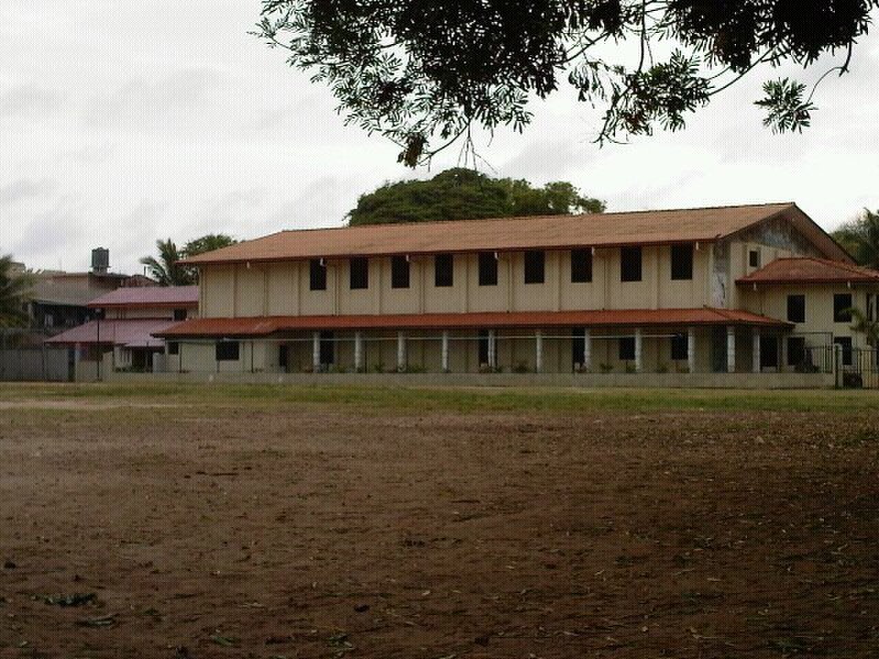 Колледж в Шри Ланке. Университет Коломбо. Бибиладение Маханама. SRIS School. Шри школа