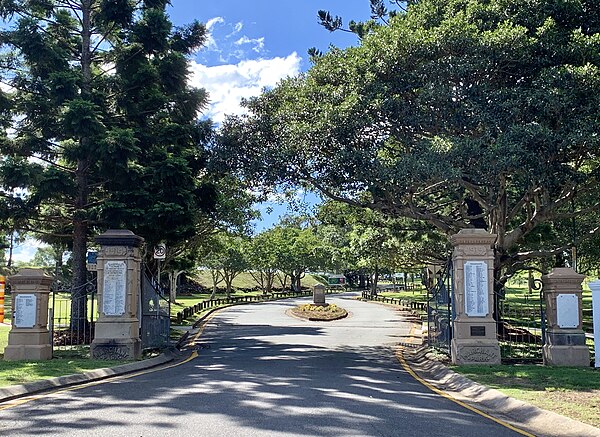 Marchant Park Memorial Gates