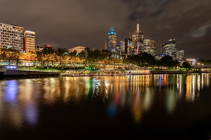 File:Melbourne (AU), Northbank -- 2019 -- 1509-13.jpg