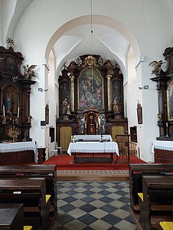 Melnik-Kapuzinerklosterkirche-Innenraum.jpg