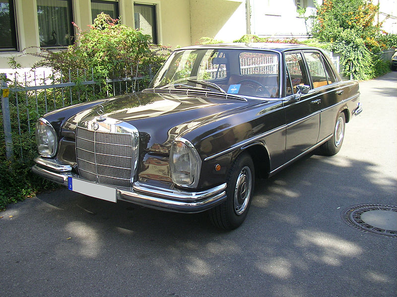 File:Mercedes Benz 250 S.Front.jpg