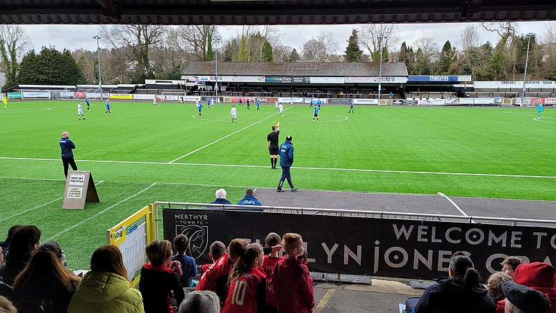 File:Merthyr Town in action.jpg