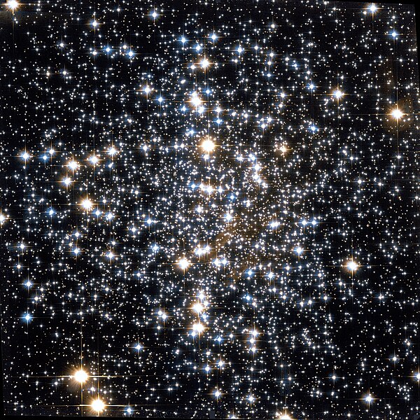File:Messier 4 Hubble WikiSky.jpg