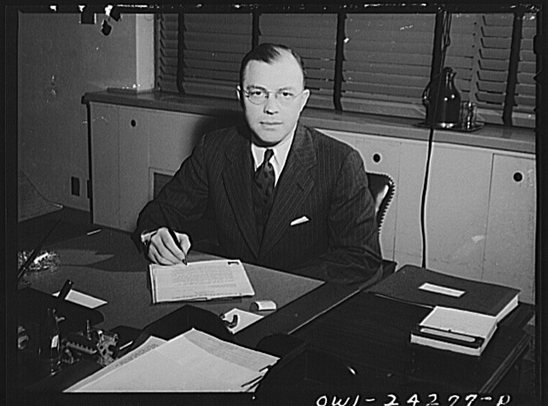 File:Milton Stover Eisenhower (1899-1985) 8d17025v.jpg