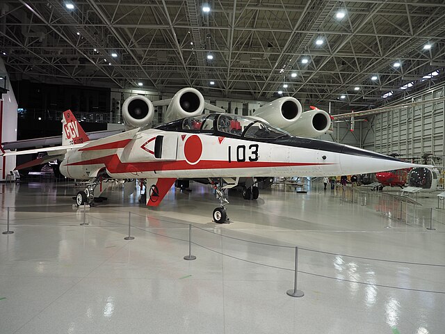 岐阜かかみがはら航空宇宙博物館に展示されているT-2CCV