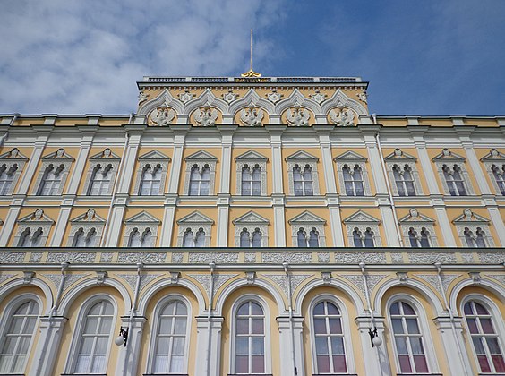 Тон большой кремлевский. Кремль большой Кремлевский дворец. Большой Кремлевский дворец (1839-1849). Большой Кремлевский дворец фасад.
