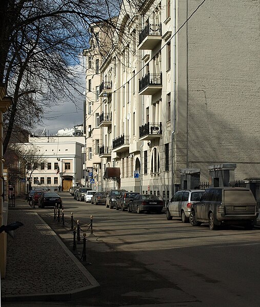 File:Moscow, Chisty Lane 6.jpg