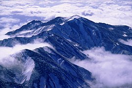 Вид на гору Бессан з вершини Ґодзенґаміне