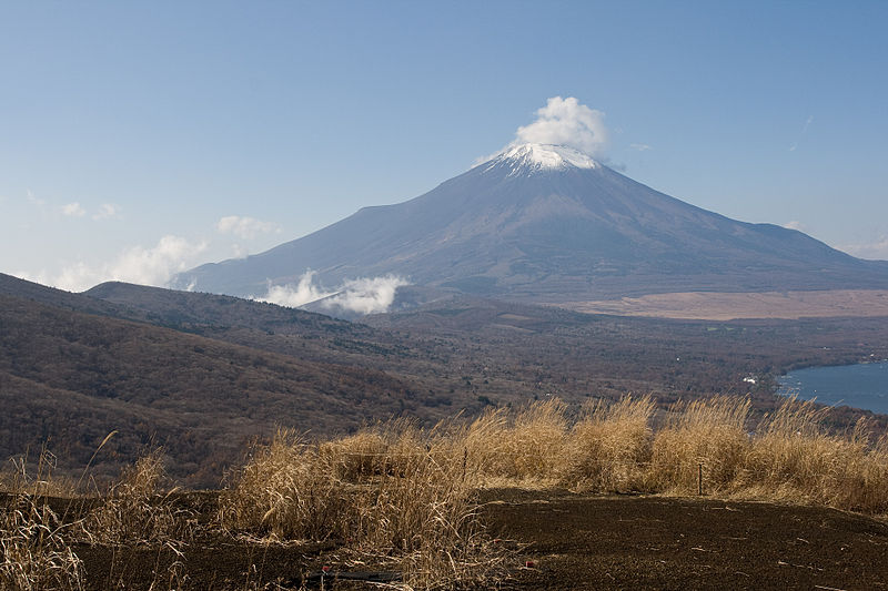 File:Mt.Fuji from Mt.Teppoginoatama 16.jpg