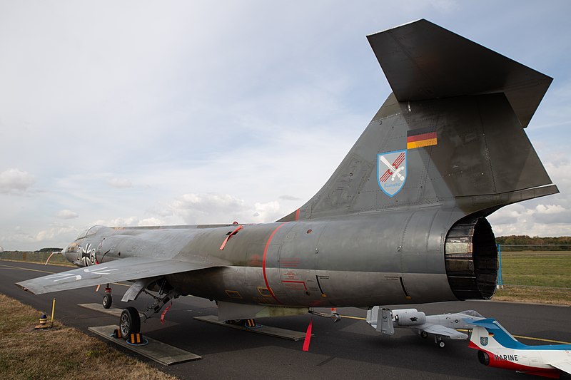 File:Nörvenich Air Base Lockheed F-104G Starfighter Luftwaffe 21+69 (44368914922).jpg