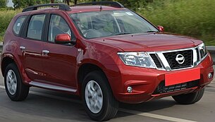 305px Nissan Terrano 2013 india