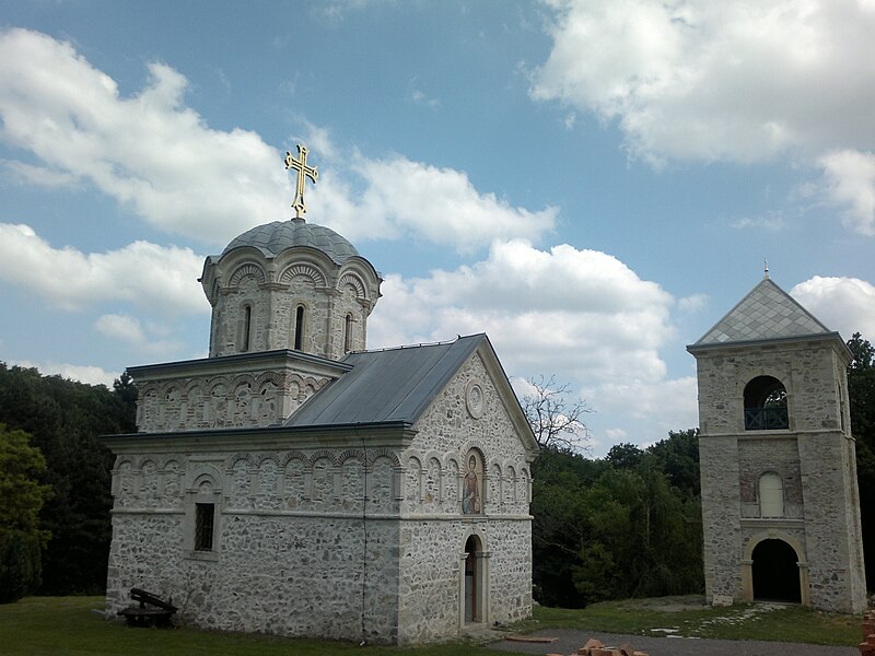 File:Old Hopovo monastery.jpg