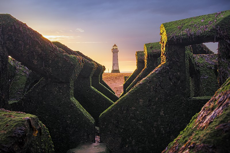 File:Perch Rock Lighthouse and Sea Breakers.jpg