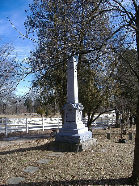 File:Pewee Valley Confederate Cemetery 002.jpg