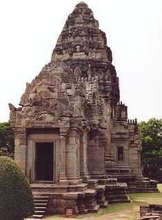 <i>Prang</i> (architecture) temple tower in Thailand