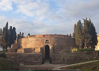 The Mausoleum of Augustus restored (2021) Photographs of the Mausoleum of Augustus 14 (cropped).jpg