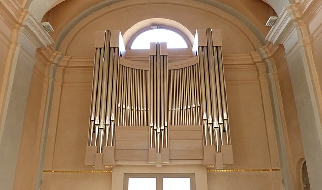 Pipe Organ in Chiesa dei Santi Pietro e Vincenzo martire, Tenero-Contra, Switzerland