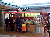 En tidligere Pizza Hut-restaurant på Oslo lufthavn på Gardermoen nord for Oslo. Foto: 2007
