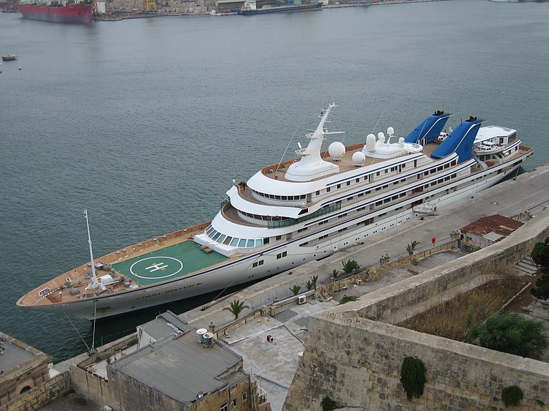 File:Prince Abdulaziz Yacht Malta 2006.jpg