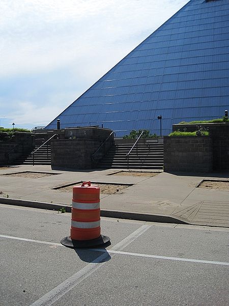 File:Pyramid bricks 2012 05-01 Memphis TN 004.jpg