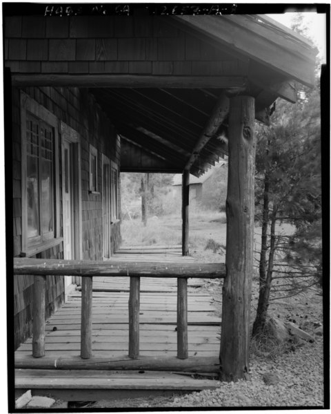 File:REMAINING RAILING AND SIDE VIEW OF PORCH FROM NORTH SIDE - Camp Richardson Resort, Cord Cabin, U.S. Highway 89, 3 miles west of State Highway 50 and 89, South Lake Tahoe, El HABS CAL,9-LKTAS.V,1A-8.tif