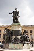 Статуя Людовика XV. Реймс