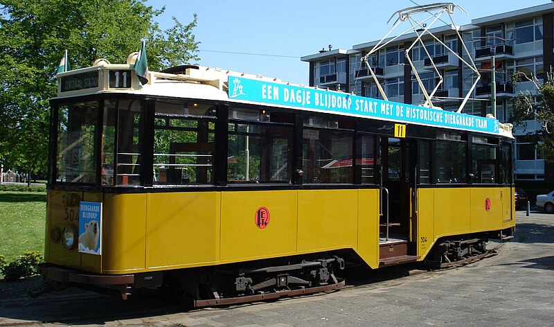 File:Rotterdam historische tram.jpg