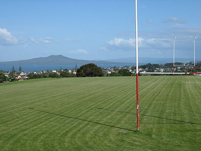 How to get to Rangitoto College with public transport- About the place