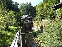 Ruhpolding bell forge, moat and hammer house, 2017-08-14 ama fec.jpg