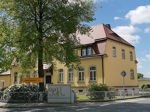 Schule Kleindittmannsdorfer Straße 2 Großnaundorf 2020-05-16 2
