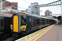 Een trein van GWR op weg naar Londen.