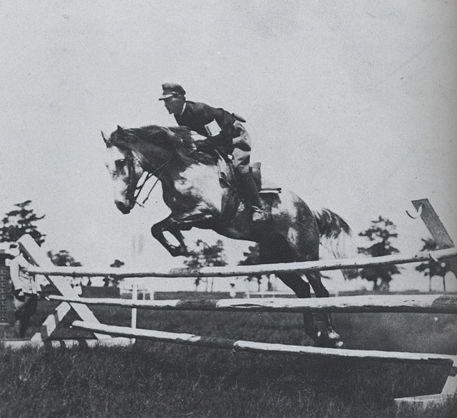 File:Sophia University Student-Equestrian training.jpg