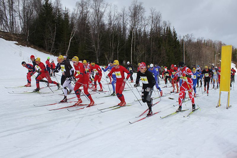 File:Spanstind rundt start.jpg