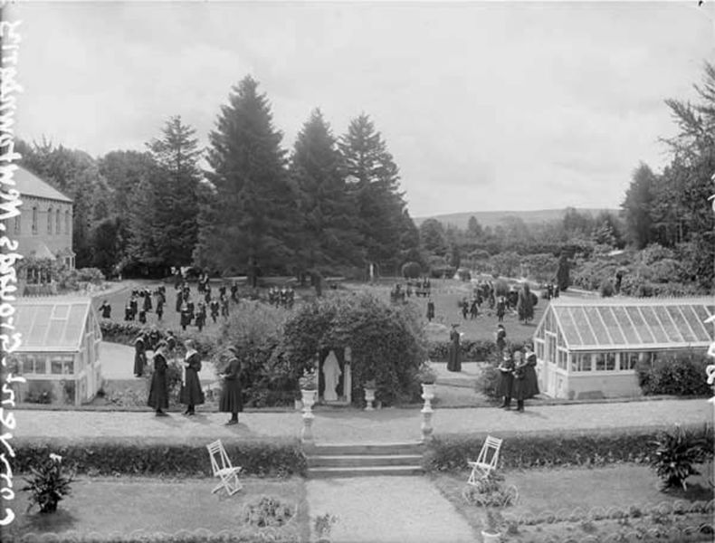 File:St. Marys Convent, Newtownbarry, Co. Wexford (5925681926).jpg