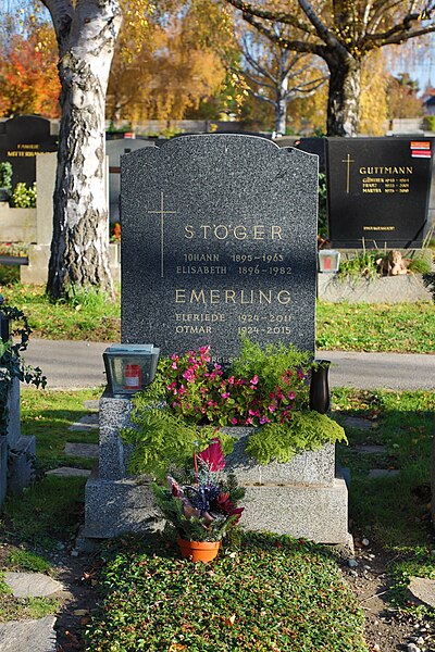 File:Stammersdorf (Wien) - Zentralfriedhof, Grabstätte von Otmar Emerling.JPG