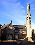 Thumbnail for File:Star Inn and Eleanor Cross, Geddington.jpg