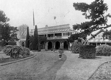 Manicured hedges and lawns at Clifford House in Toowoomba. Queensland, ca. 1908 StateLibQld 1 176111 Manicured hedges and lawns at Clifford House in Toowoomba. Queensland, ca. 1908.jpg