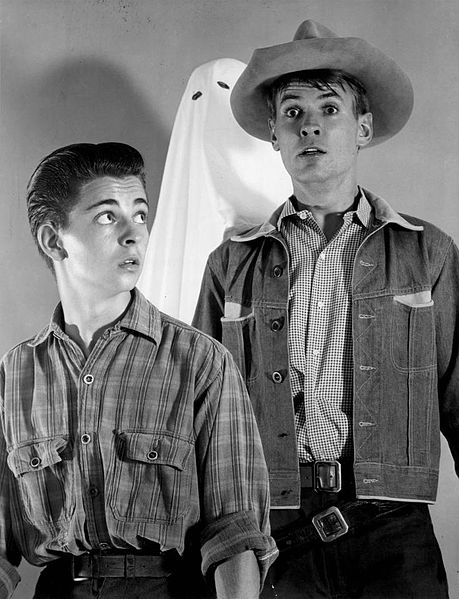 Tommy Rettig with Will Hutchins in Sugarfoot (1958).